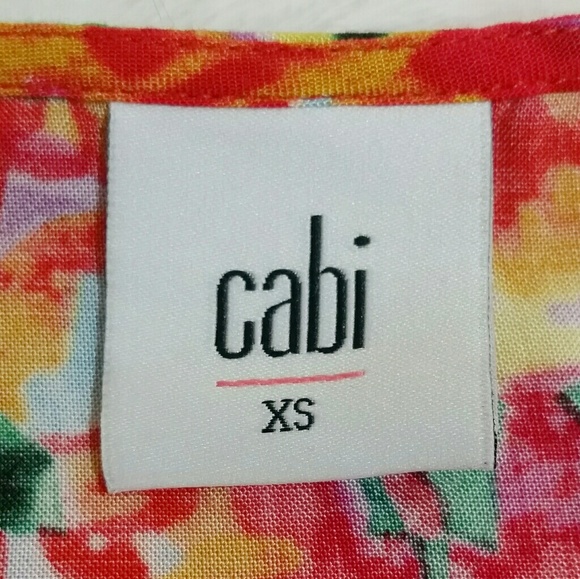 **SALE** CABI bright floral tank top XS - Picture 5 of 7